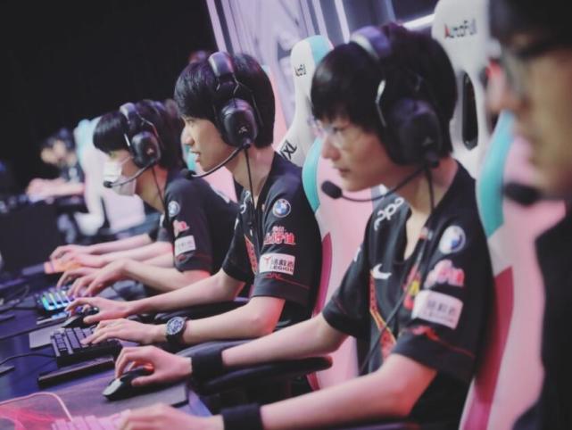 他依然全程 他依然全程