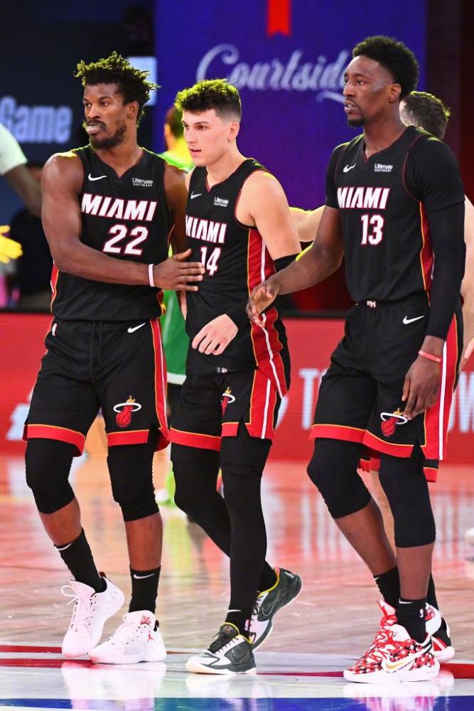 例如詹姆斯 例如詹姆斯